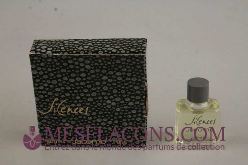 Silences - Toilette 7