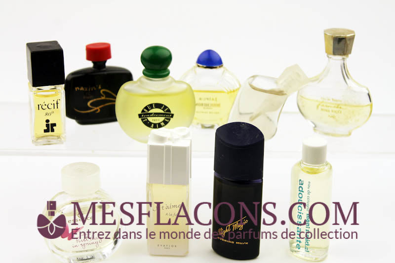 Lot de 10 miniatures féminines (marques différentes ) - L3