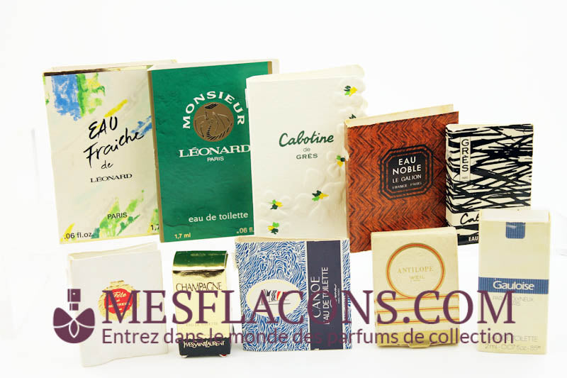 Lot de 10 tubes (tigette) avec leur pochette (marques diverses)