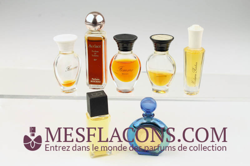 Lot de 7 miniatures féminines (variantes différentes)